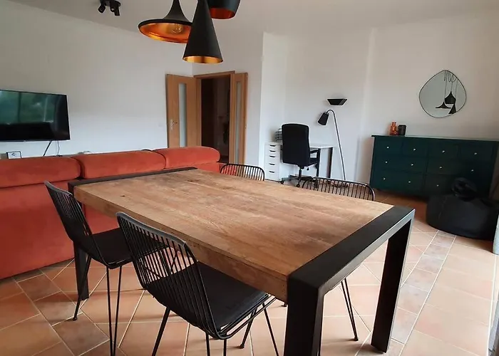 Casa Muralha - Central Apartment. Garage. Wi-Fi.